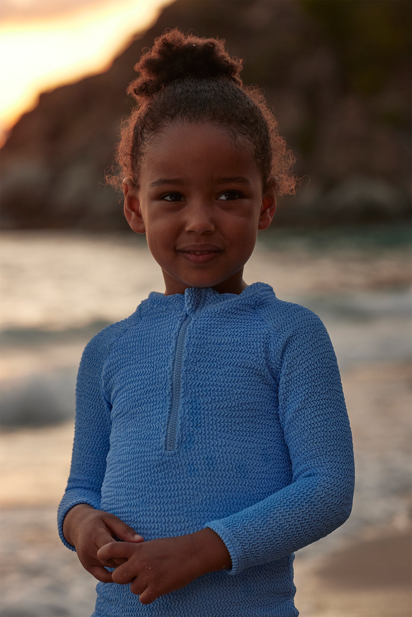 Alternative view of Azure Crinkle / 12M