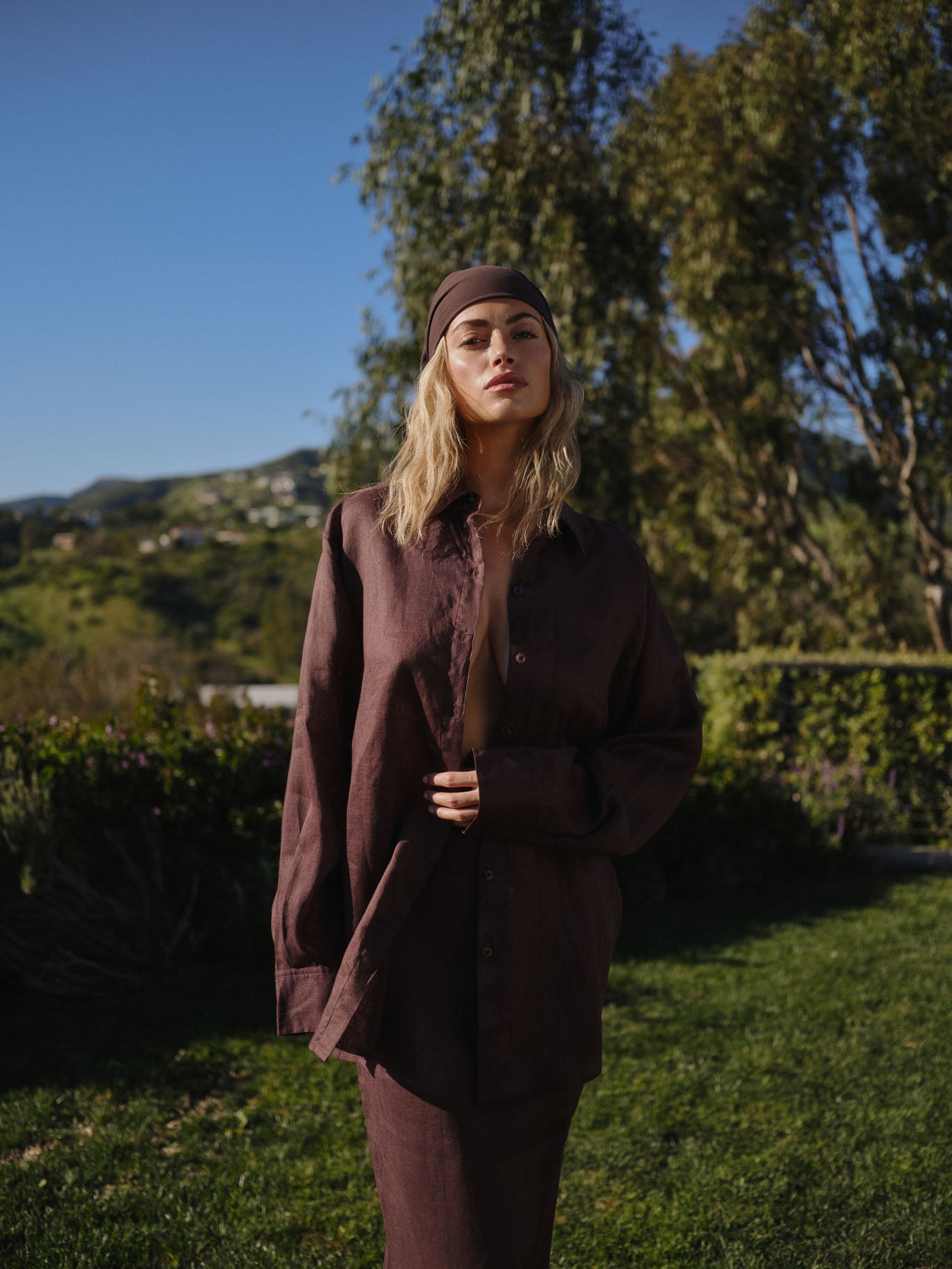 Alternative view of La Jolla Linen Shirt - Espresso Linen