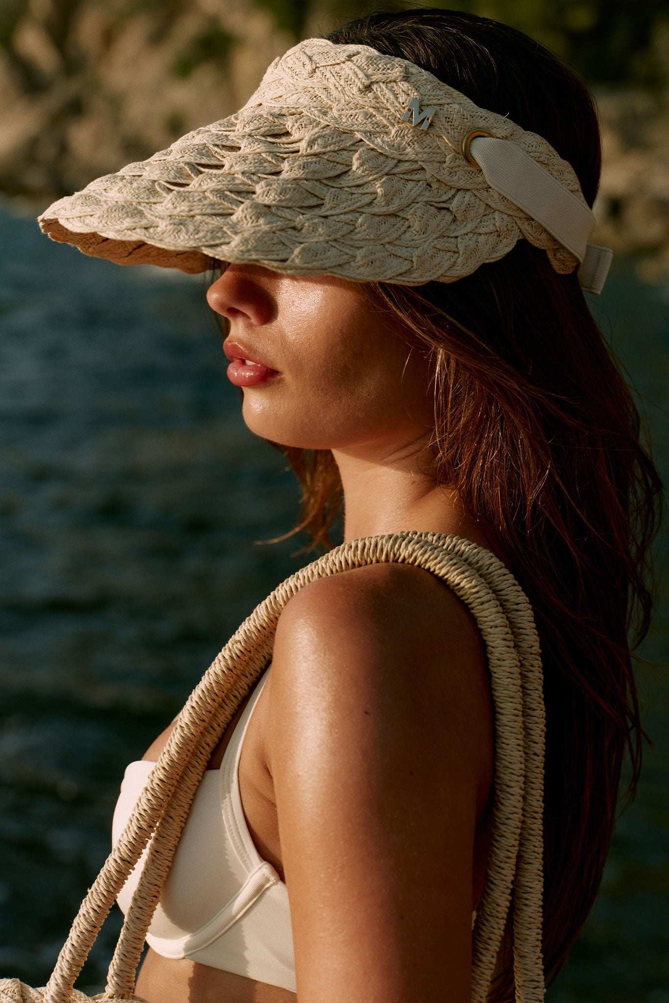 Alternative view of San Remo Visor - Natural